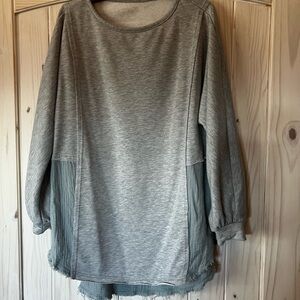 Gray Tunic Sweatshirt with light blue crepe sides
